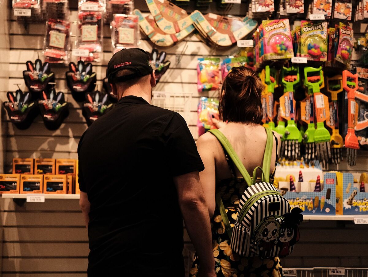 Toy Wall — Great Mall, Milpitas, CA, 2022. Shot on Fujifilm X-Pro3.
